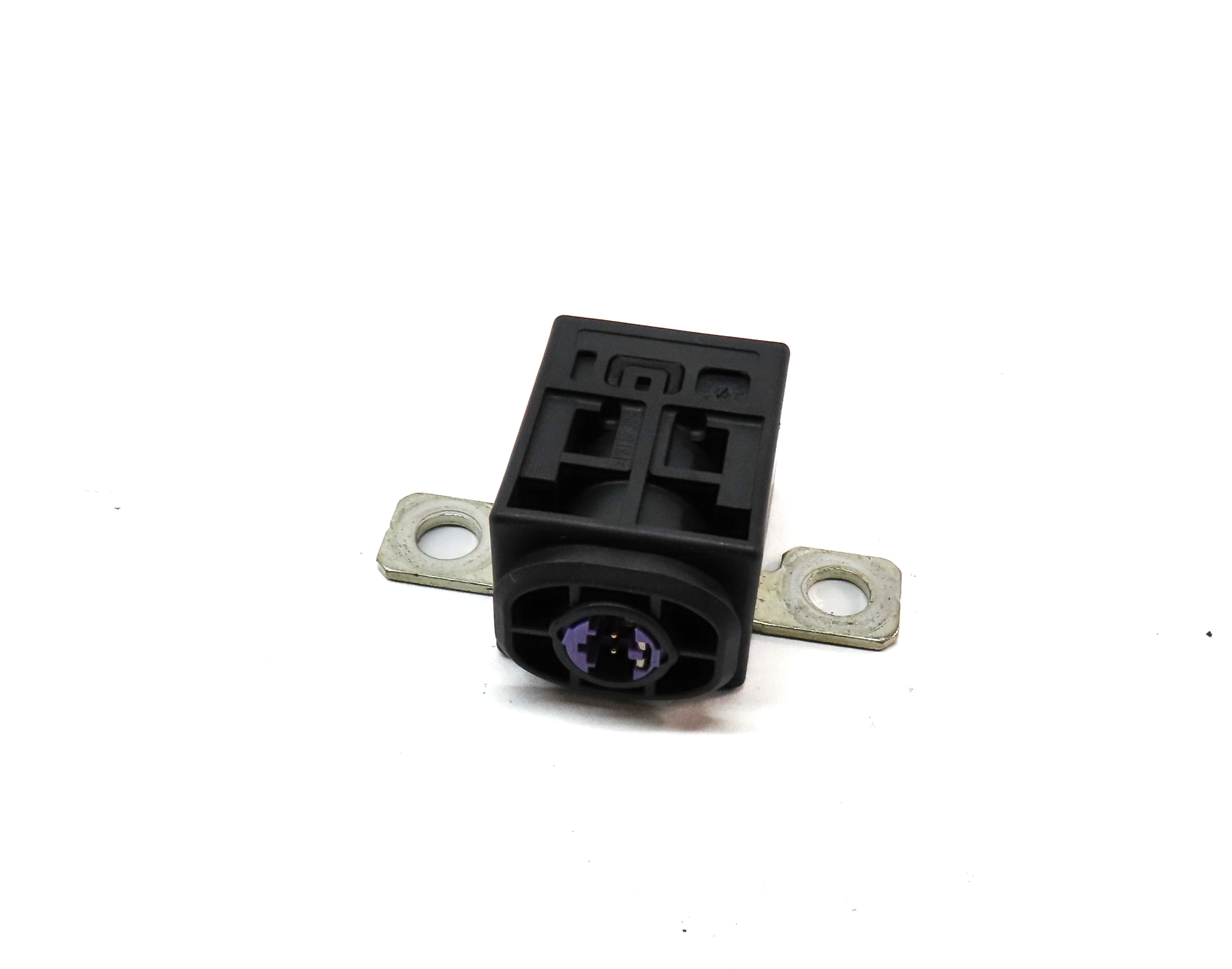 2012 AUDI A6 (C7 4G) 3.0L (CGXB) ENGINE BATTERY OVERLOAD PROTECTION SWITCH — exact item pictured